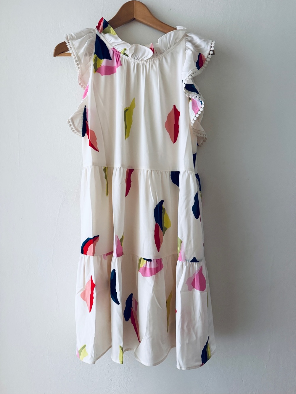 THML White Tiered Mini Dress with Hidden Side Pockets .Pink, Navy & Lime Shapes